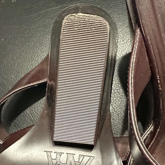 Zara Women's Dark Red Mules with Buckle - Picture 4 of 5